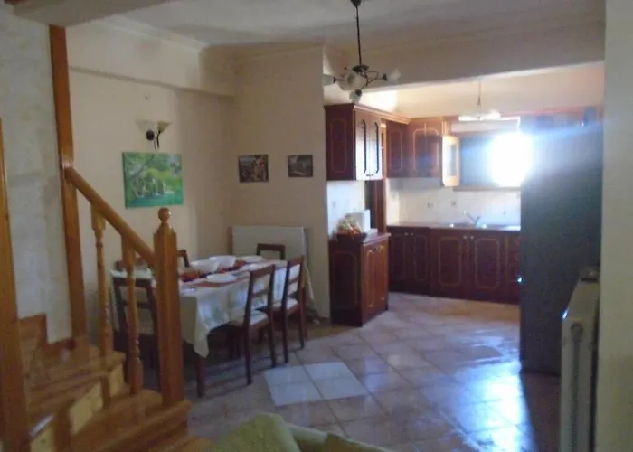 Eleni's House In Villa *