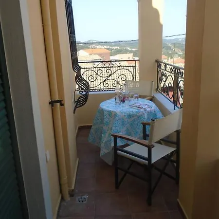 Eleni's House In Villa