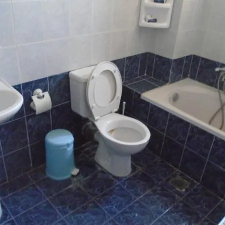 Eleni's House In Valanio